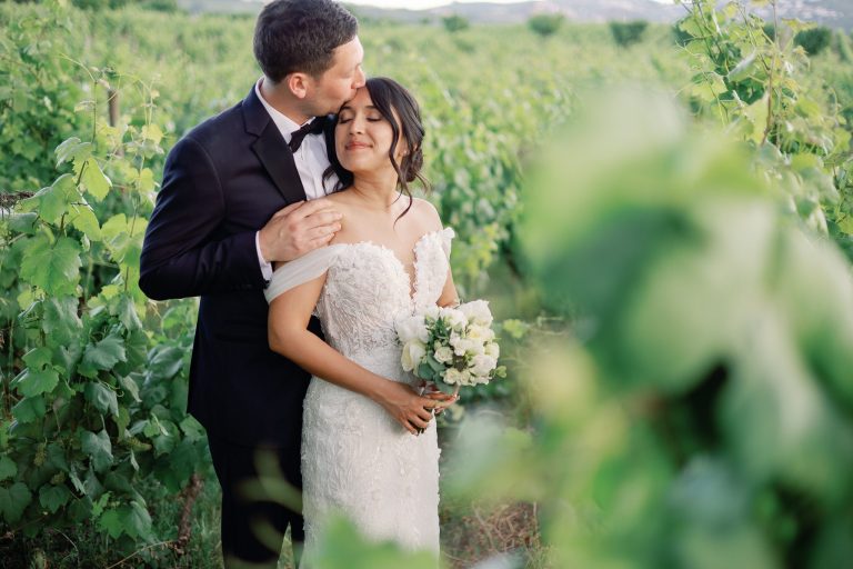 How to Plan Your Dream Destination Wedding in Douro Valley: A Step-by-Step Guide
